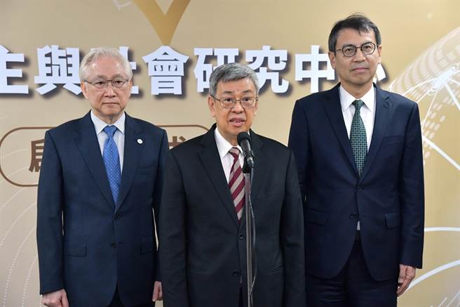 行政院长陈建仁。（行政院提供）