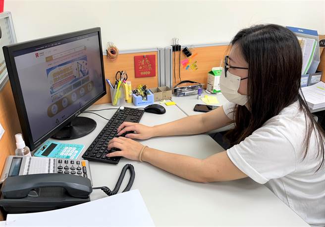 线上徵才活动可不受区域、时间限制，民眾在家即可连线上网。（云嘉南分署提供／张毓翎台南传真）