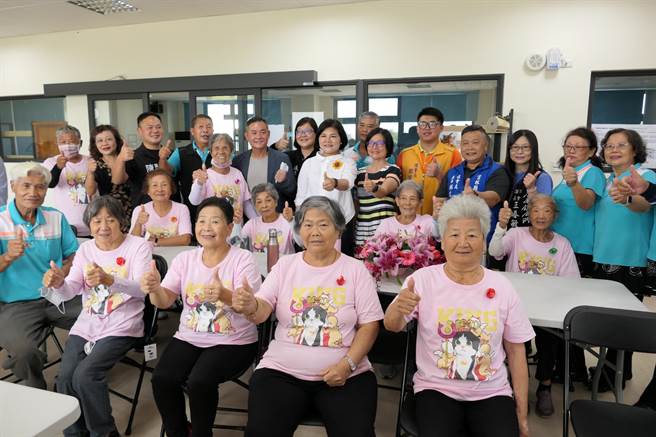 云林县虎尾多功能活动中心提供多元照顾，减缓长者退化速度落实在地老化。（张朝欣摄）