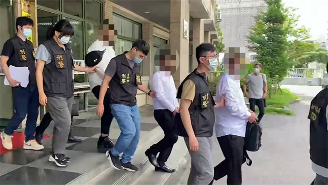 刑事局中打破获施姓双胞胎兄弟为首的博弈机房，逮获21名成员。(警方提供)