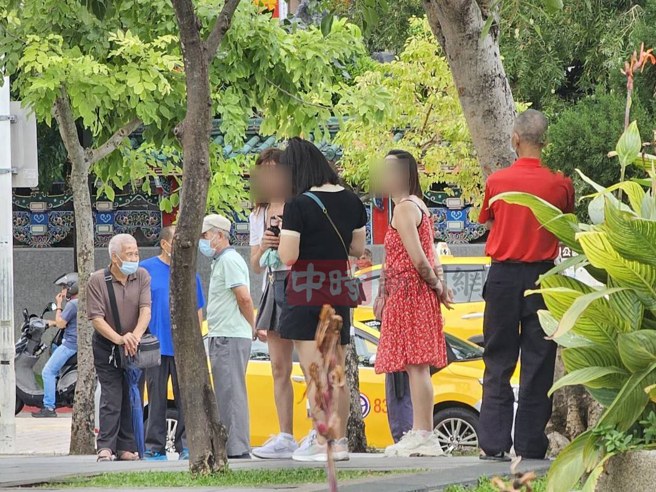 艋舺公园长年存在流莺拉客乱象。（游定刚拍摄）