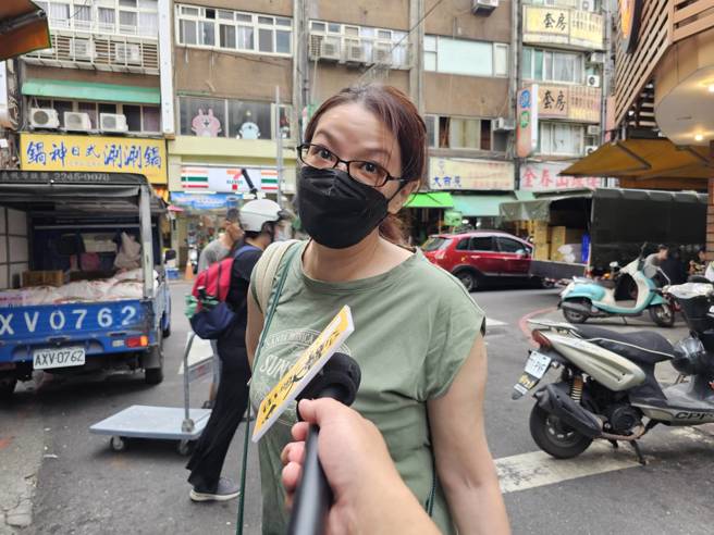 对于锺小平称「万华到处是流莺、街友」，居民李小姐坦言「听起来很不舒服！」（游定刚拍摄）