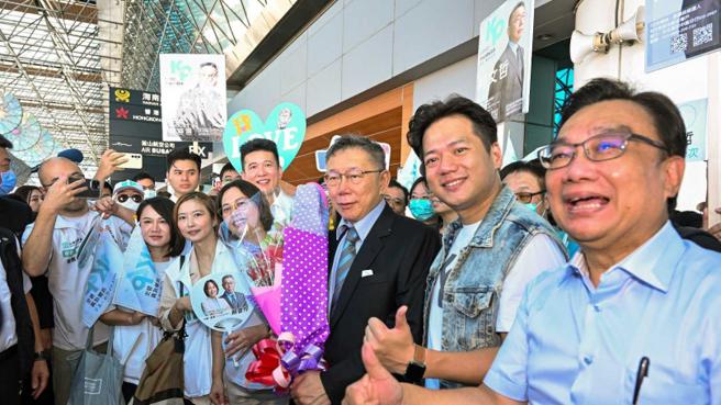 柯文哲在10月1日再度访美，行前抛出「蓝白合比民调、谁输谁退选」的主张，在政坛引发议论。（图／报系资料照）