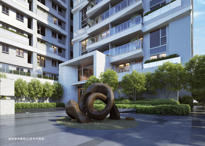 由台湾雕塑家罗杰设计大型作品，以「回」字意象，伫立门口，迎接住户回家。(图/业者提供)