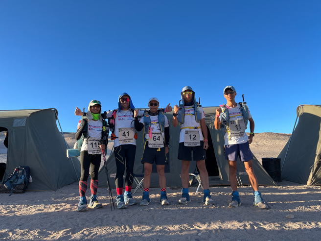 台湾超级马拉松好手参加2023智利阿他加马寒漠超级马拉松赛顺利全员完赛。（台湾体育运动竞技协会提供）