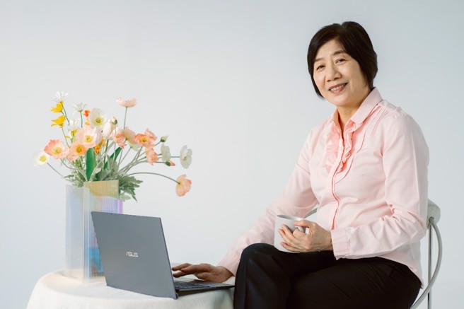 (图:基金教母－萧碧燕)