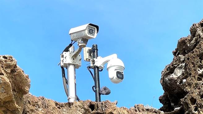 海葵颱风期间一战成名的台东成功镇三仙台即时影像系统「镜头君」强势回归。（萧嘉蕙摄）