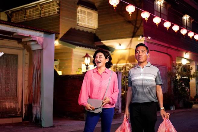 王彩桦和民雄再度合作演夫妻。（华视提供）