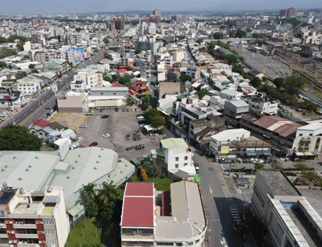 嘉义后火车站小副濑一带老旧建筑物多，嘉义市政府推动都更。（嘉义市政府提供／廖素慧嘉市传真）