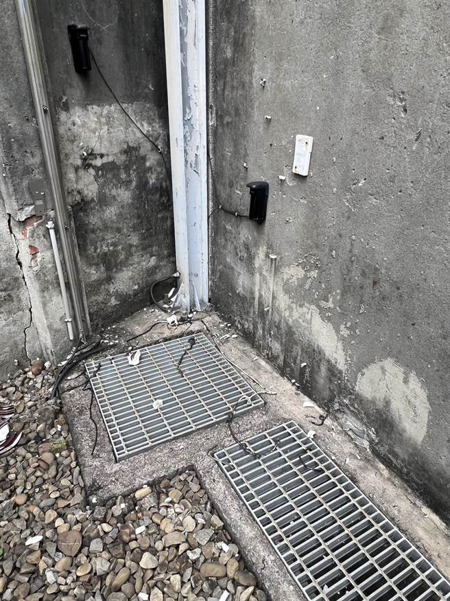 保全人員不慎誤觸變電所設備，引發大安變電所設備短路爆炸。（台電提供／蔡亞樺新北傳真）