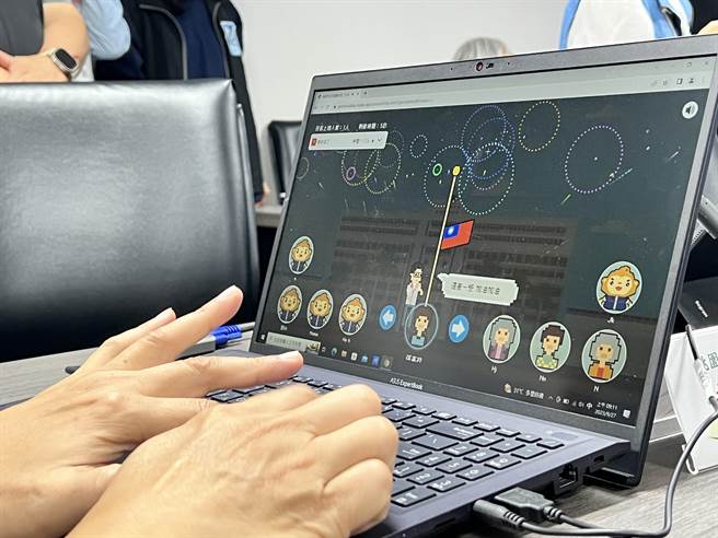 桃园市政府设计「国庆升旗线上互动游戏」上线2天，已经累积破万次的游玩次数，目前最快升旗手仅花2.49秒完成任务。(蔡依珍摄)