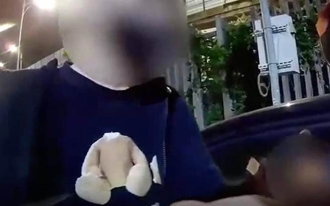 林男遭仇家围殴，夺刀反击刺死人，遭警方盘查时一度谎称只是路过。（图／陈慧雯翻摄）