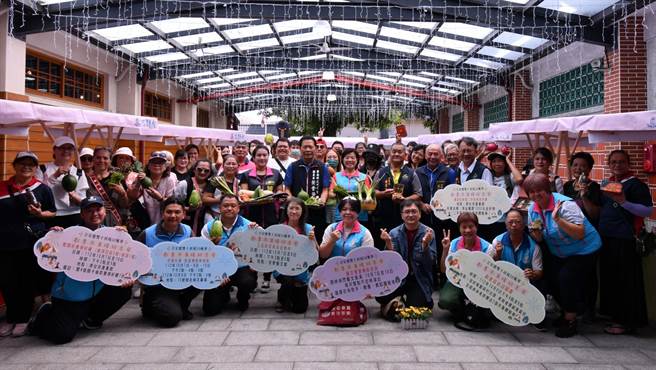花莲县吉安乡庆祝双十国庆，连假4天将举办市集活动，并在固定时段免费发放市集体验券。（吉安乡公所提供／罗亦晽花莲传真）