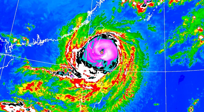 小犬颱风扑台，气象署发布强风告警，估计持续至 21 时。（气象署）