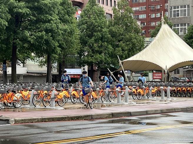 桃園YouBike預計12月底開始轉換成2.0版本，力拚1年半內完成全市417站升級。（蔡依珍攝）