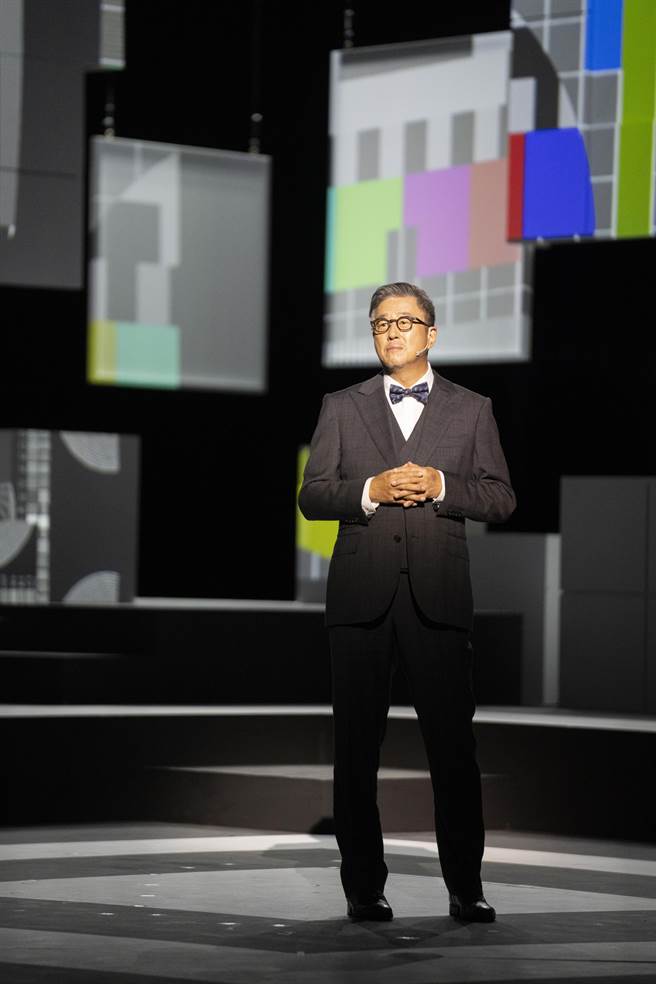 王偉忠的類自傳舞台劇《謝謝大家收看》叫好也叫座。（金星文創提供）