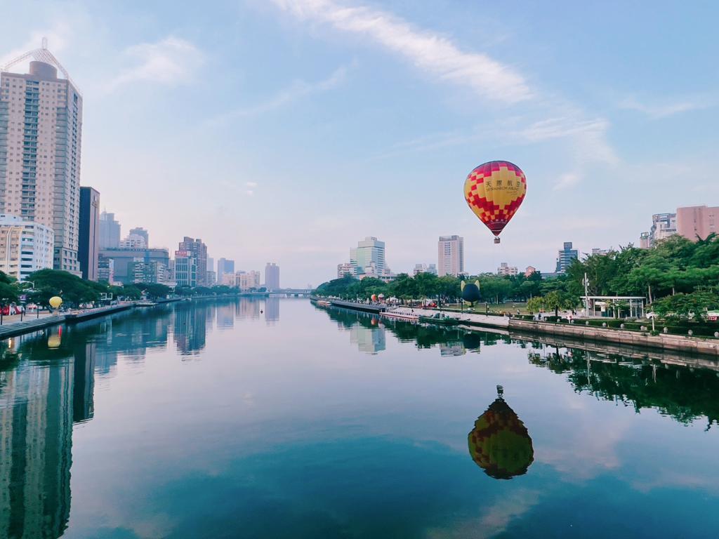 愛河熱氣球最大特色，高空俯瞰高雄壯闊的港灣風景（圖片來源：高雄市觀光局提供）
