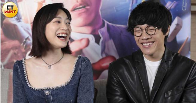 卢广仲与江齐有许多相像之处，也都有「社恐」体质。（图／林士杰摄）