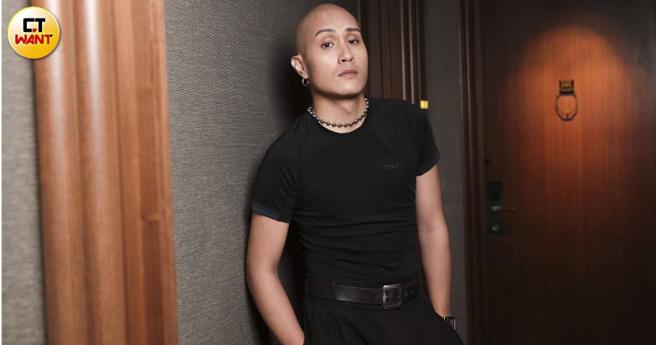 黄宣在《他马克老板》中颠覆刻板印象饰演逗趣又可爱的「死神」。（图／林士杰摄）