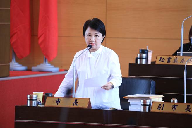 桃園市政府日前稽查到2間業者進口美豬，卻混充後標示為產地加拿大，流向台中81家餐飲業者。台中市長盧秀燕今天表示，民眾有知的權利，市府將公布使用「美加混豬」的餐飲業者。（張亦惠攝）