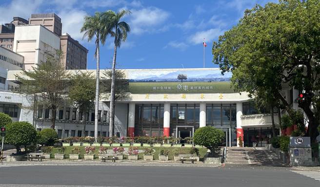 台東縣政府今天宣布，達仁鄉土坂國小及安朔國小自6日中午12時起停止上班、停止上課。（蔡旻妤攝）