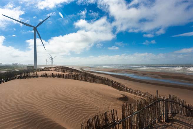双十连假将至，桃园市观旅局6日提前推荐民眾，若来桃园旅游可以骑Youbike漫游桃园，滨海沿线的风景相当美。（桃园市观旅局提供／陈梦茹桃园传真）