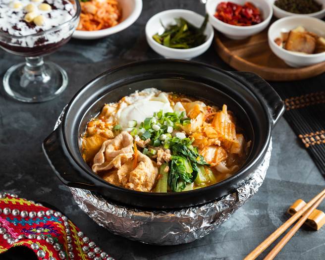 中坜龙冈的眷村居民传承滇缅泰的文化及饮食，可以到这里品嚐云南米干。（桃园市观旅局提供／陈梦茹桃园传真）