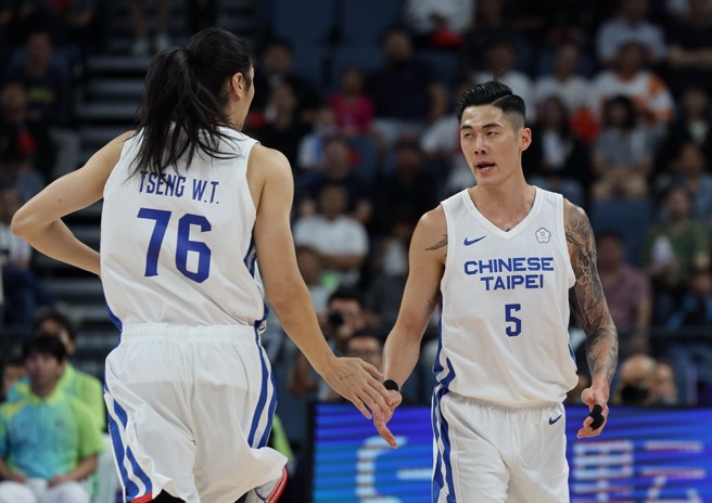 劉錚(右)。(中華奧會提供)