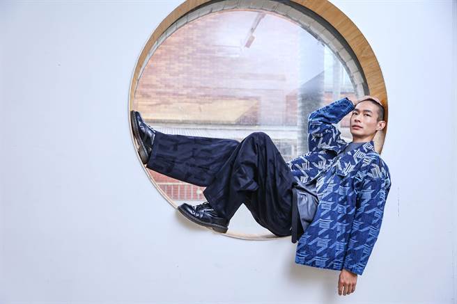 黄河今侃侃而谈，他说现在的自己坚强很多。（罗永铭摄）