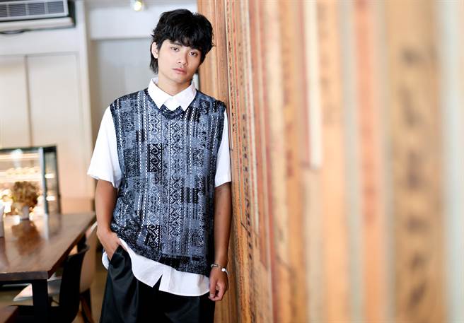 李浩瑋首張專輯就入圍金曲獎，近來推出第二張專輯《Fly Machine》。（陳俊吉攝）