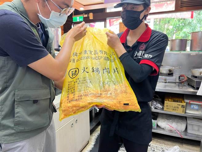 新竹市卫生局接获通知后，稽查下游15家业者，持续查核肉品标示及抽验。（新竹市政府提供／王惠慧新竹传真）