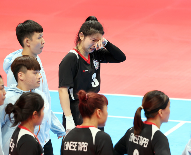 中华卡巴迪女子队在杭州亚运金牌战以1分差不敌印度队「银」恨。（中华奥会提供）