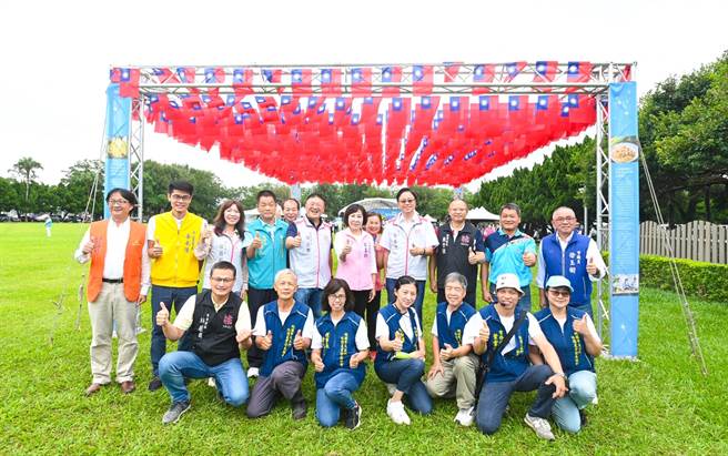 桃園市農業局、龍潭區農會與大石門休閒農業發展協會合作辦理「三坑水鄉茭白筍節」活動登場。（桃市府提供／蔡明亘桃園傳真）