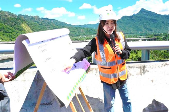 南投县立委马文君针对行政院副院长郑文灿指她「吃里扒外」强烈反击。立委马文君提供