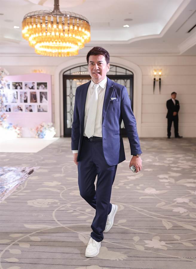 倪齊民出席婚禮。（羅永銘攝）