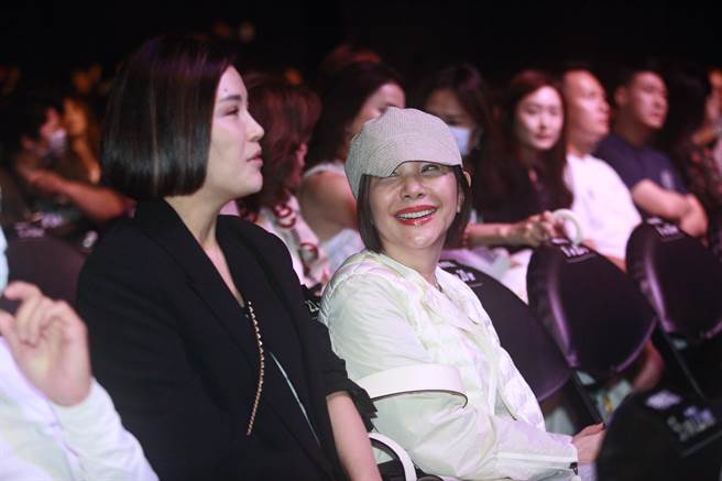 张清芳今晚特地现身北流力挺许茹芸演唱会。（张铠乙摄）