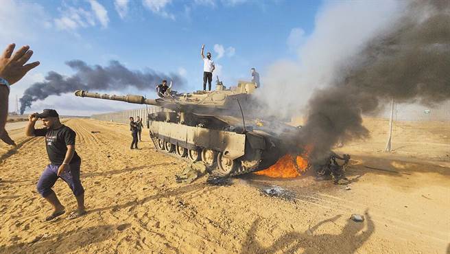 针对以色列与巴勒斯坦迦萨走廊武装组织「哈玛斯」爆发衝突造成大量伤亡，中国外交部8日关切并表态。（美联社）