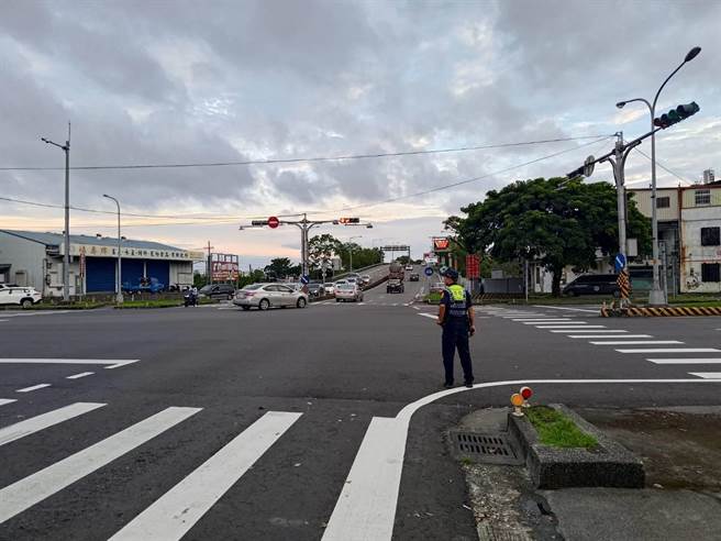 警方指出，苏花路廊上午车流顺畅，国3南港系统往国5车流增多，南港至石碇平均时速约40公里。（宜兰县警察局提供／吴佩蓉宜兰传真）