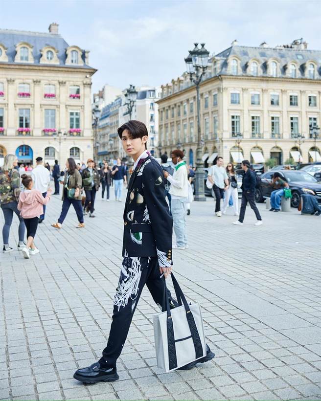 李玉璽獲品牌邀請前往巴黎出席時裝週。（晴空鳥提供）