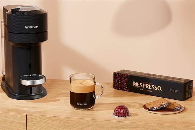 Nespresso Vertuo暖心薑餅風味咖啡首度登台，單條十顆裝，380元。（Nespresso提供／朱世凱台北傳真）
