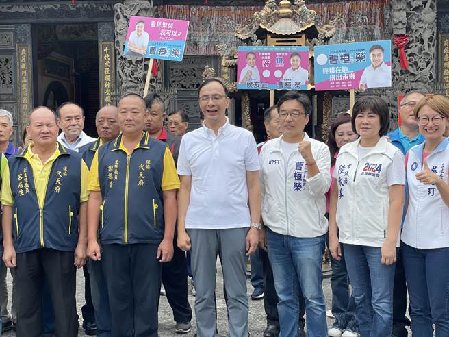 国民党主席朱立伦表示，行政院副院长就是中央灾害防救委员会的主任委员，同时也是负责食安会报所有的议题，一位负责食安的及灾防的负责人，这段时间只会告在野党、搞选举，完全忘记他的工作是什么」。（林雅惠摄）