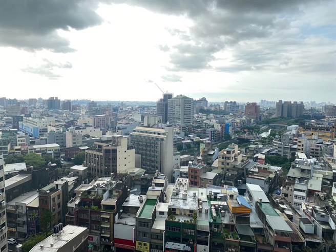 桃园祭六新箭加速旧城再生，希望开启都更元年。(都发局提供／蔡依珍桃园传真)