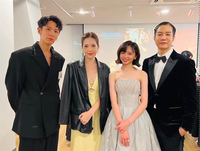 柯震東（左起）、許瑋甯、陳姸霏、薛仕凌參加頒獎典禮。（文策院提供）