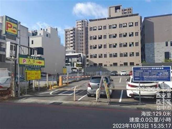 避免停車場業者趁著國慶連假哄抬價格，台中市府連假期間加強稽查。(台中市府提供)