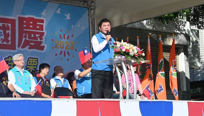 县长锺东锦希望大家以苗栗人、客家人为荣。（李京升摄）