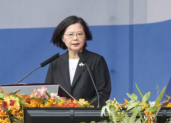 112年國慶大會10日在總統府前舉行，蔡英文總統致詞。（趙雙傑攝） 