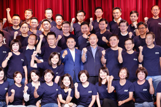 藍白合「誰上誰下都好」！趙少康樂喊8字曝戰鬥藍下一步