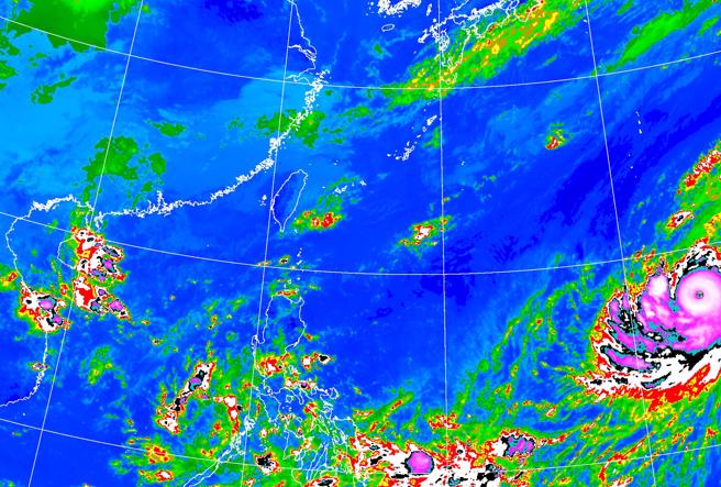 第15号颱风布拉万今天上午增强为强烈颱风，距离遥远，对台湾天气没有影响。（中央气象署提供）