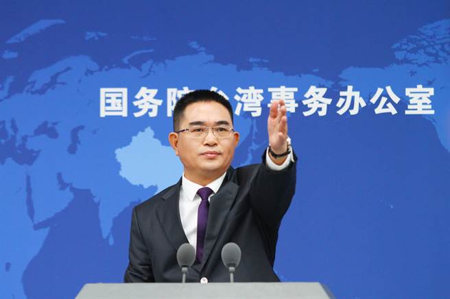 大陆国台办记者会上，提及陆方在研究中止或部分中止ECFA关税优惠，大陆国台办发言人陈斌华表示，台湾同胞利益福祉增进关键在于团结与反对台独。（吴泓勋摄）