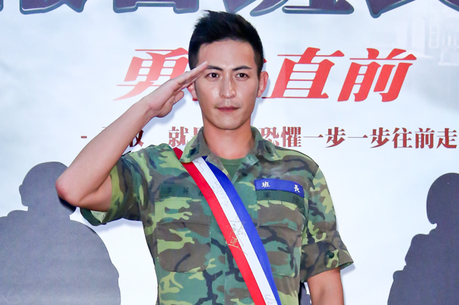 赵骏亚发文祝贺国庆挨酸。（图／中时资料照）